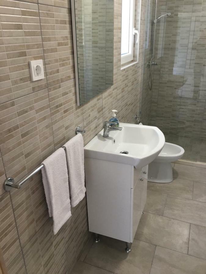 Apartments Kurelja Lastovo Экстерьер фото